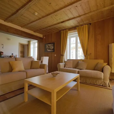 Club House Hotel