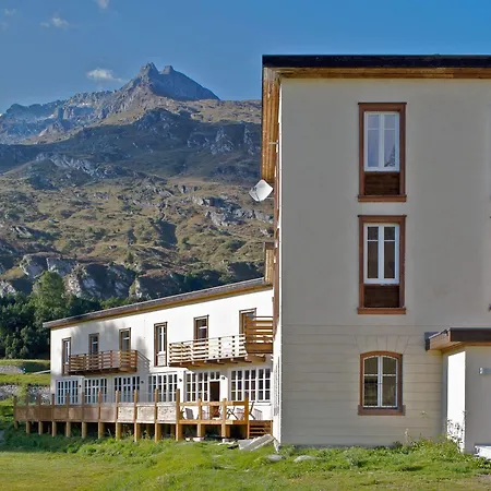 Hotel Club House 3*